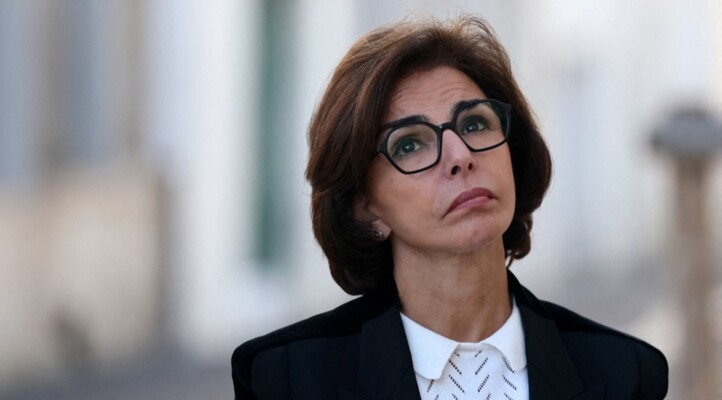 الشرطة الفرنسية داهمت منزل وزيرة الثقافة في إطار تحقيق بقضية فساد