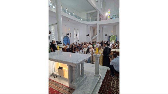 خيرالله في تكريس كنيسة مار جرجس عبدللي- البترون: المذبح يكرّس لنا علاقة مع الله في السماء
