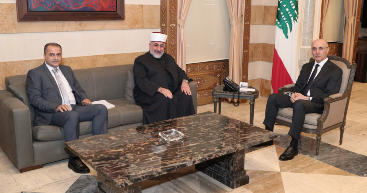 الحجار بحث مع الخير بقضايا إنمائية واستقبل رئيس الطائفة العلوية ومحافظ بيروت ومدير الدفاع المدني