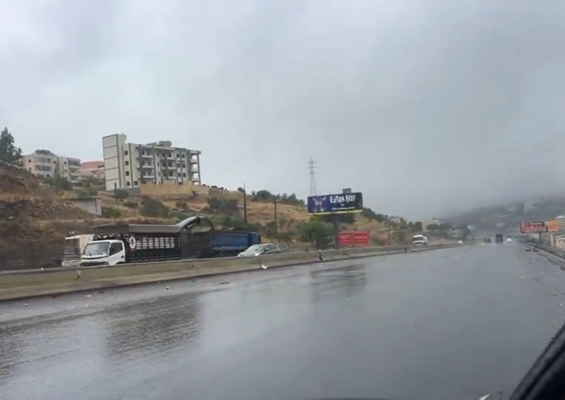 طريق ضهر البيدر سالكة بالاتجاهين مع استمرار أعمال البرش بعد جسر صوفر