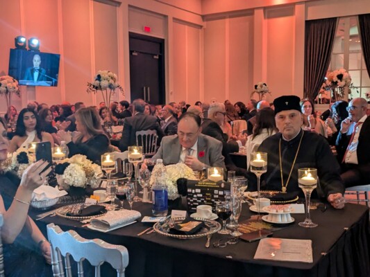 قربان في احتفال الذكرى العاشرة لتأسيس الاتحاد الأرثوذكسي في كندا: رسالتنا إنسانية قبل أن تكون تنظيمية