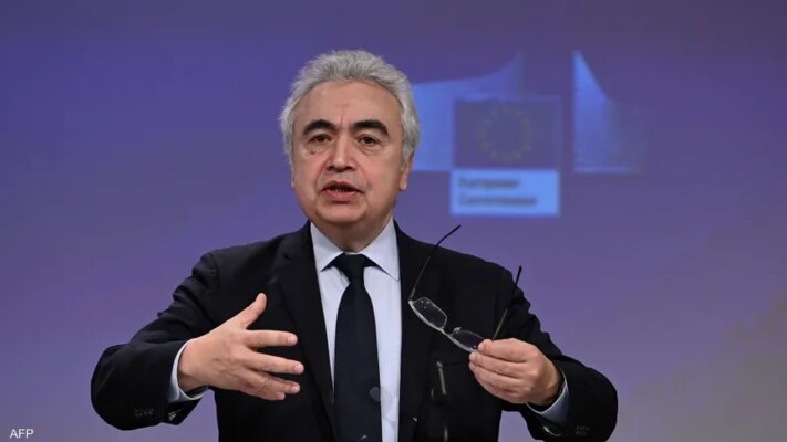 الوكالة الطاقة الدولية: تعطل إمدادات النفط من الشرق الأوسط سيتفاقم في نيسان وسيؤثر على أوروبا