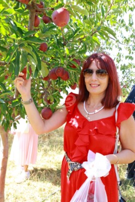 بلدة بسكنتا احتفت بمواسم التفاح وأطلقت رؤية بلدية متكاملة تربط بين التكنولوجيا والإرث الثقافي