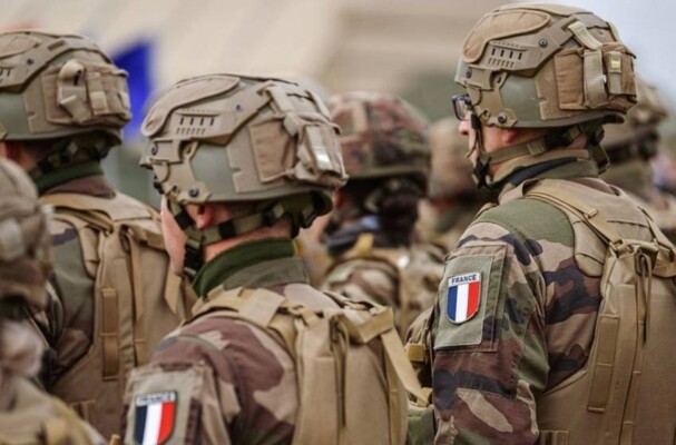 إعلام فرنسي: وصول أول دفعة من الجنود الفرنسيين إلى غرينلاند للمشاركة في تدريبات مع الدنمارك