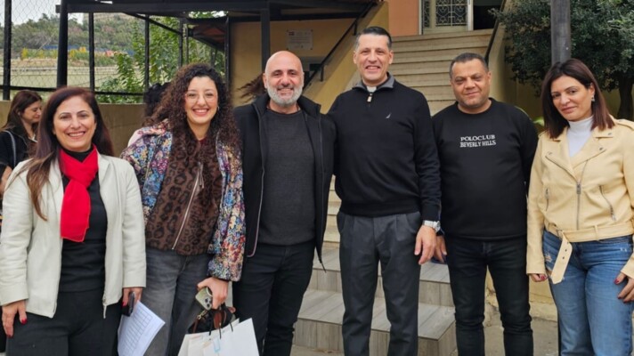 جمعية من حقي الحياة وجمعية نهاد الشامي وكسوة يزرعون الفرح في قلوب أطفال تكميلية الفيدار الرسمية