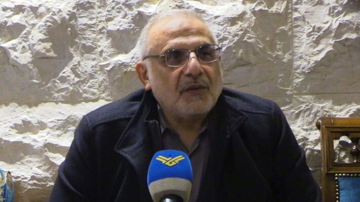 المقداد: ترامب مجرم يحاول شراء العالم والمقاومة ستبقى سدًا منيعًا في وجه الأعداء