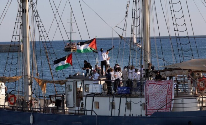 "الجزيرة": رصد نحو 20 سفينة حربية إسرائيلية على بعد 7 إلى 20 ميلًا بحريًا من أسطول الصمود