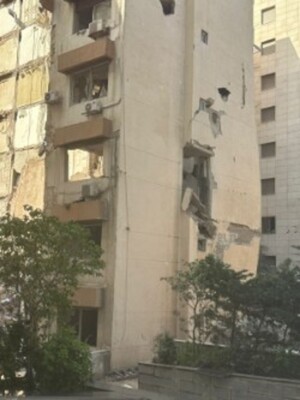 إدارة الكوارث في بيروت: سيتم هدم مبنى تعرض للضرر جراء الاستهداف الاسرائيلي في تلة الخياط كونه يشكل خطراً على السلامة العامة