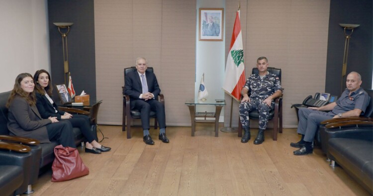 اللواء عبدالله بحث مع أرنو بتعزيز التنسيق والتعاون بين قوى الأمن والأمم المتحدة