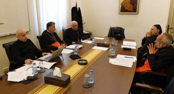 الراعي التقى وفدًا من علما الشعب طالب العودة لبلدته وترأس اجتماع مجلس بطاركة الشرق الكاثوليك