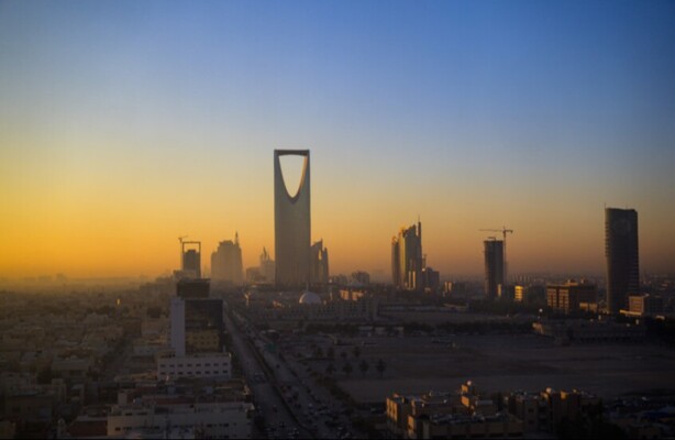 "فايننشال تايمز": تأجيل قمة خليجية-أوروبية وبطولة تنس عالمية في السعودية بعد هجمات حوثية