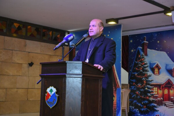 جامعة الروح القدس الكسليك والرهبانية اللبنانية المارونية وزعتا هدايا على أطفال الجنوب في رميش
