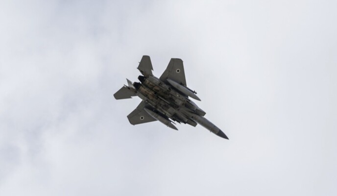 غارتان إسرائيليتان على كفرا وقصف مدفعي لبلدات المنصوري والقليلة والحنية وتفجير بمحيط الخيام