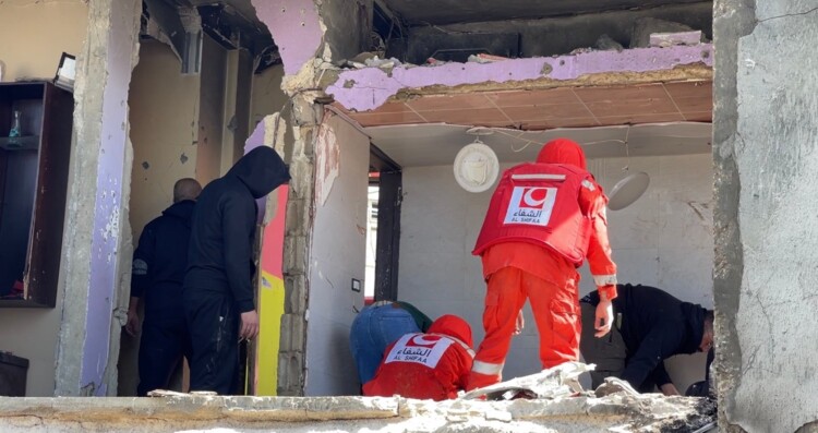 المخيمات الفلسطينية في لبنان: بين الاستهداف الإسرائيلي... ومخاوف التهجير