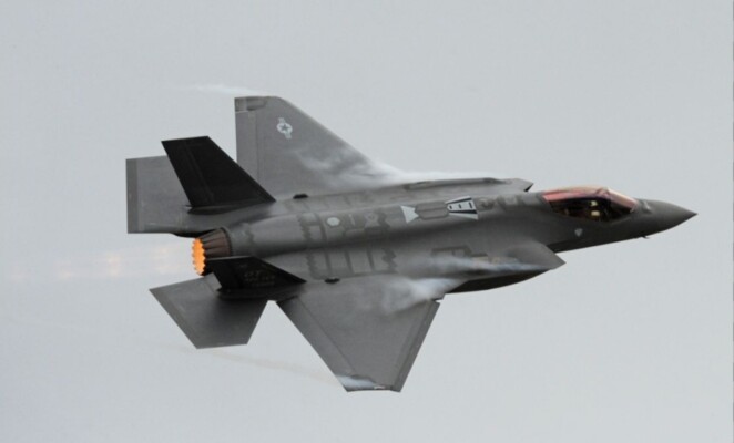 متحدث باسم القيادة المركزية الأميركية أكد تعرض مقاتلة إف-35 لهجوم أثناء تنفيذها مهمة فوق إيران ثم هبطت بقاعدة أميكرية