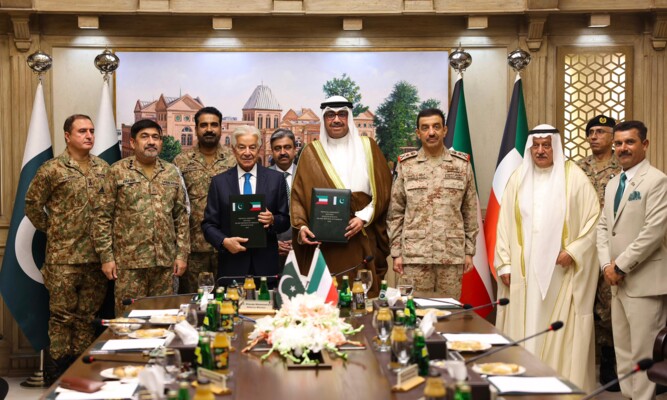 الدفاع الكويتية: أبرمنا مع باكستان اتفاقية للدفاع والتعاون العسكري المشترك