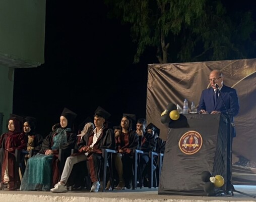 وزير العمل رعى حفل تخرج طلاب ثانوية عنقون الرسمية