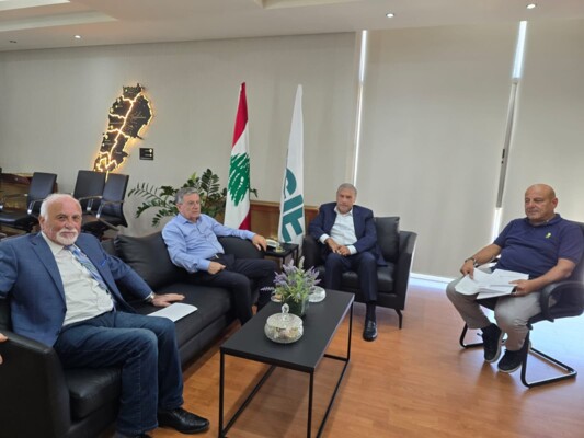 سقلاوي بحث مع رئيس بلدية رميش في حلول مناسبة لتسلُّم التبغ من قرى المنطقة