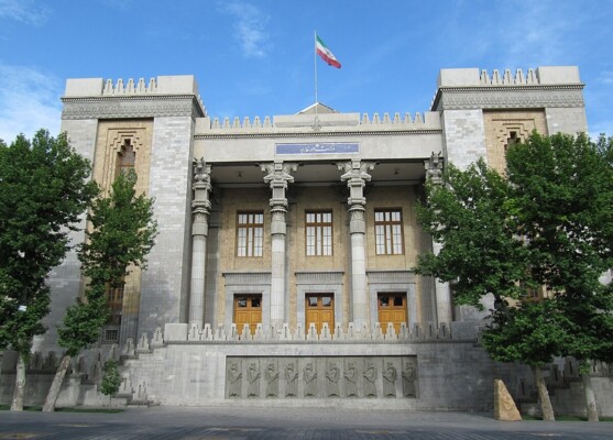 الخارجية الإيرانية أمهلت دبلوماسيًا سويديًا 48 ساعة لمغادرة طهران