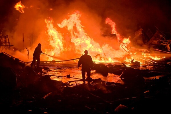 الناطق العسكري الإسرائيلي: قصفنا مقار قيادية لحزب الله في بيروت خلال الليل
