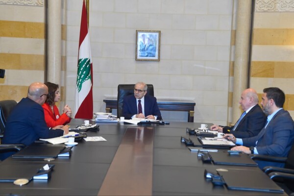 سلام عقد اجتماعا مع السيد لبحث تنسيق جهود الإغاثة والاستجابة