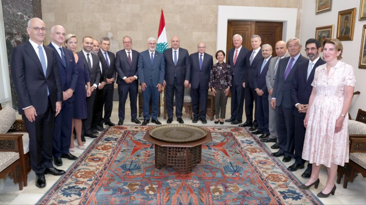 الرئيس عون لرئيس الجامعة الاميركية: الاستثمار في الإنسان والعلم يميّز لبنان