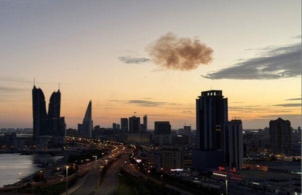 "رويترز": صفارات الإنذار تدوي في المنامة عاصمة البحرين