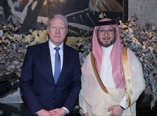 رجي استقبل البخاري مودعا وتلقى دعما بريطانيا لوقف التصعيد: لبنان يسعى إلى التوصل إلى وقف إطلاق نار شامل ودائم