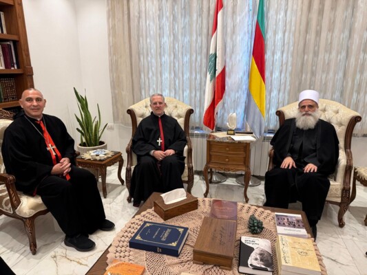 شيخ العقل اتصل بجنبلاط وأرسلان وتواصل مع المفتي دريان والشيخ الخطيب والتقى وفدا كنسيا دعاه للقاء مع البابا لاوون