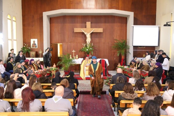 الأب بوعبود يترأس قداس خميس الأسرار في دير مار ضوميط ويدعو إلى المحبة والتماسك الوطني