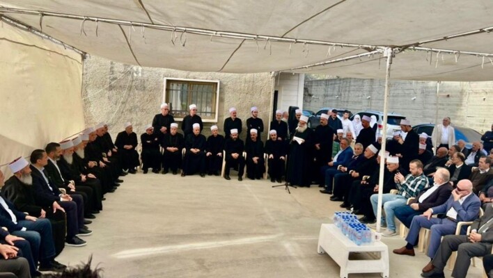 شيخ العقل رعى مصالحة الباروك: نسعى لقمة روحية لصون لبنان ونؤكد على التماسك لمواجهة الأخطار المحدقة بالبلاد