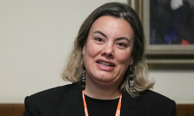وزيرة من غرينلاند أشادت بردود دول أوروبية على تهديد ترامب برسوم جديدة: التحالفات ستنتصر
