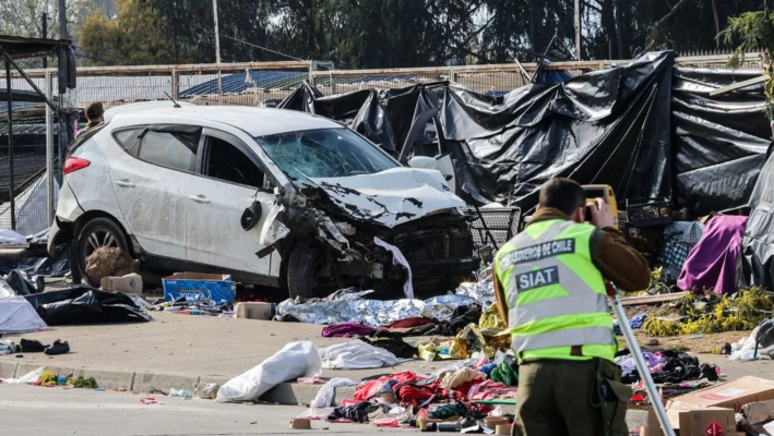 مقتل ستة أشخاص وإصابة سبعة آخرين بعدما دهستهم سيارة خلال مهرجان في تشيلي