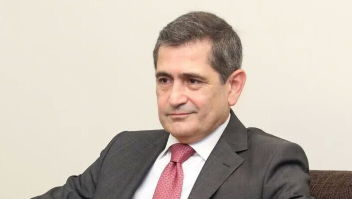 قيومجيان: "ما في مسلة تحت باط القوات" والواشي الأكبر على الرئيس عون في أميركا هو "حزب الله"