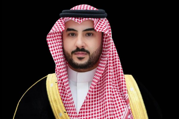وزير الدفاع السعودي: السعودية ترعى مساراً حقيقياً لقضية "الجنوب اليمني"