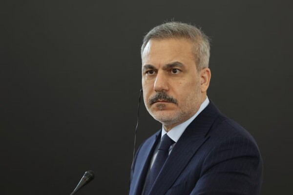 وزير الخارجية التركي: إيران والولايات المتحدة لديهما الرغبة في مواصلة المحادثات من أجل إنهاء الحرب