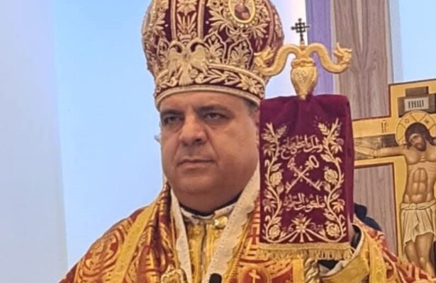 المطران ابراهيم دان الغارة على النبطية: للتمسك بالدولة وحماية مؤسساتها وصون الاستقرار