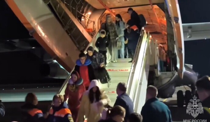 إجلاء أكثر من 70 روسيًا من لبنان إلى موسكو