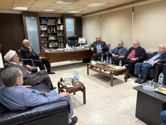 حراك سياسي تقوده الجبهة الديمقراطية لتوحيد الموقف الفلسطيني في لبنان وسط أخطر التحديات