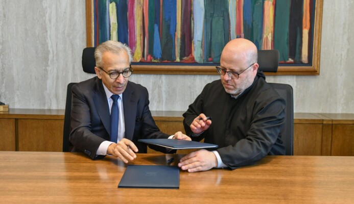 اتفاقيّة تعاون بين جامعة الروح القدس - الكسليك ووزارة الاقتصاد والتجارة