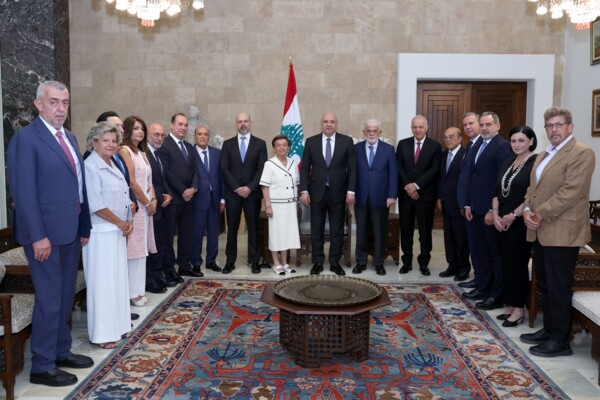 عون: المفاوضات تحقق تقدماً وتظل في كل الأحوال افضل من نتائج الحرب المدمرة علينا