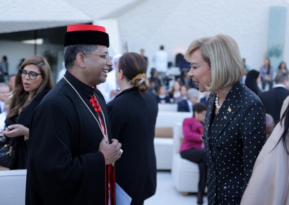 السيدة الأولى شاركت باحتفال توزيع جائزة زايد للاخوة الإنسانية بأبو ظبي: القيادة لا تقوم على فرض الرأي بل على الحوار