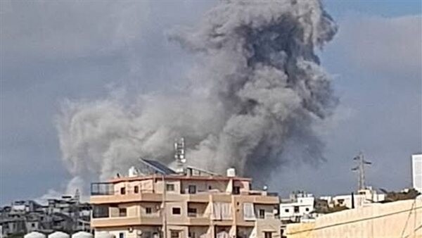 استكمال عملية رفع الانقاض بحثا عن مفقودين في غارة شارنية