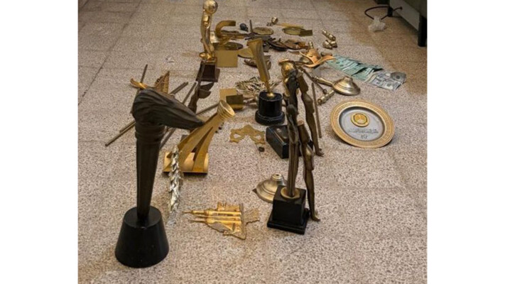 قوى الأمن: توقيف أفراد عصابة سرقة بواسطة الكسر والخلع من داخل منازل ومحال في النبعة
