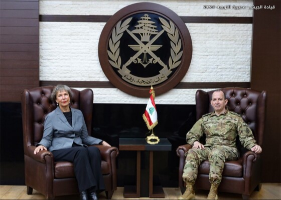 قائد الجيش بحث مع السفيرة السويسرية الأوضاع العامة وجهود المؤسسة العسكرية