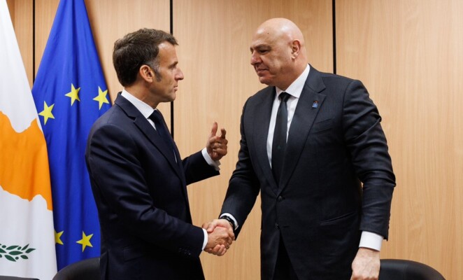 ماكرون: سنواصل دعم السلطات اللبنانية بجهودها للحفاظ على السيادة ووحدة الأراضي واحتكار السلاح