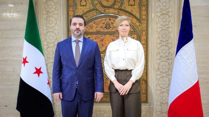 الشيباني بحث مع مستشارة ماكرون سبل تعزيز العلاقات بين فرنسا وسوريا