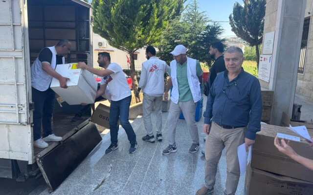 "أطباء بلا حدود": حصار سكان رميش ودبل وعين إبل مستمر ووصولهم إلى المياه والرعاية الطبية مسألة حياة أو موت