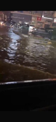 النشرة: سيول قوية في زحلة بسبب غزارة الأمطاروتدفّق المياه في عدد من الطرقات وارتفاع منسوبها