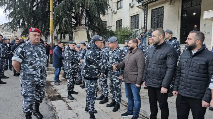 المدير العام لقوى الأمن وصل إلى سرايا زحلة في إطار جولة على قيادة منطقة البقاع لإعلان التوجيهات العسكرية ليلة رأس السنة
